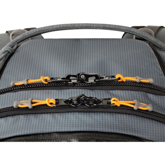 Lowepro HighLine BP 400 AW Backpack in Gray (36L) - Picture 4 of 15